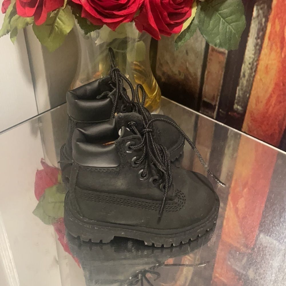 TODDLER BOY BLACK Suede Timberland Boots - Picture 2 of 6